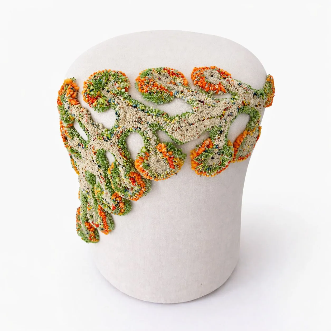 Pouf tufté BuLu Design — pièce d'art textile faite main